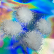 Load image into Gallery viewer, Magnetic Fluffy - Snow